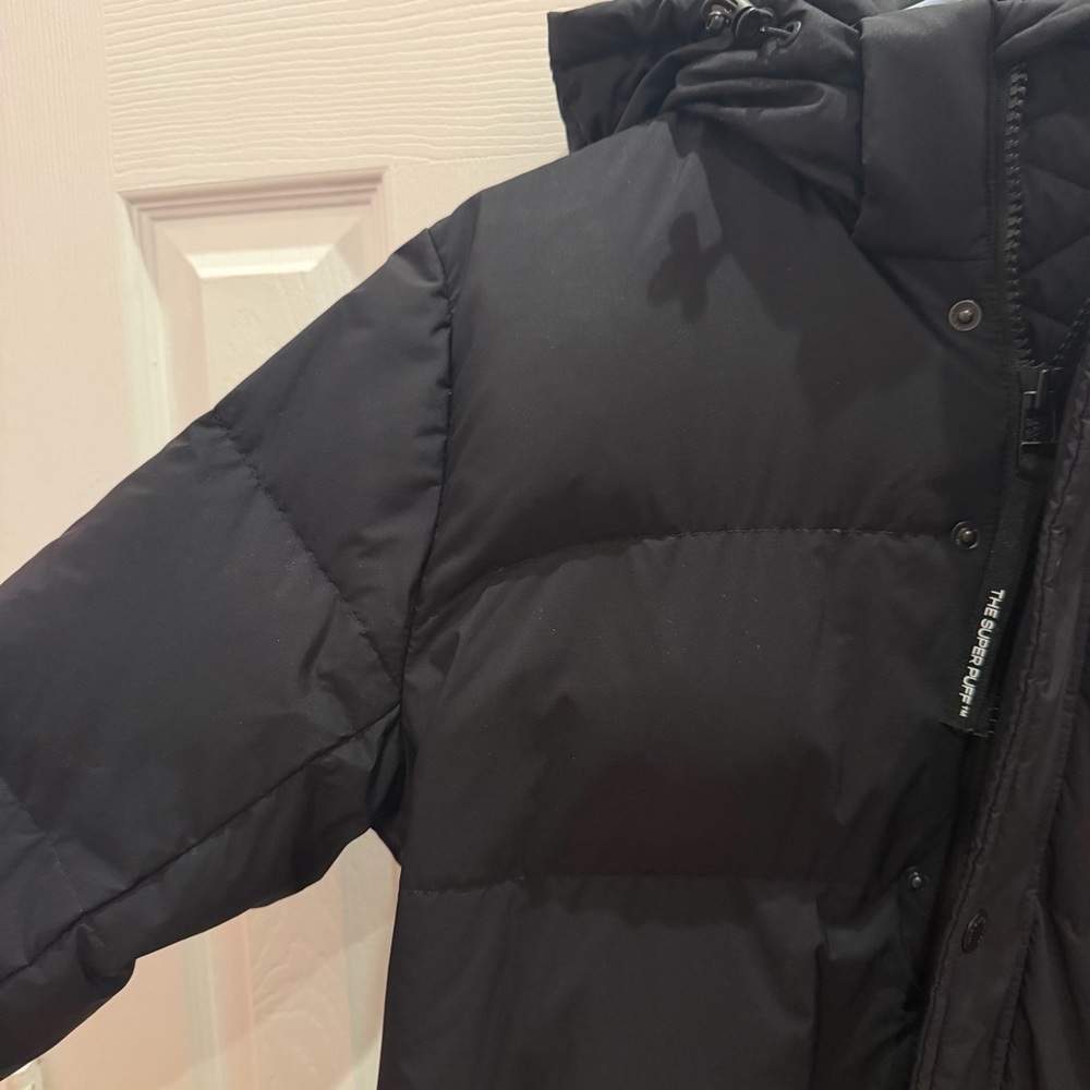 Aritzia Super Puff Reglar Length Black Puffer Jacket with Hood - Picture 2 of 16
